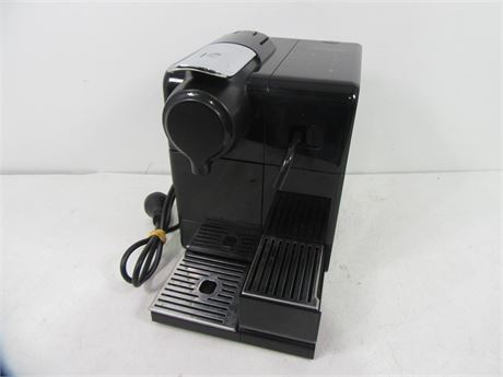 Cash Converters Delonghi Coffee Machine EN550.B