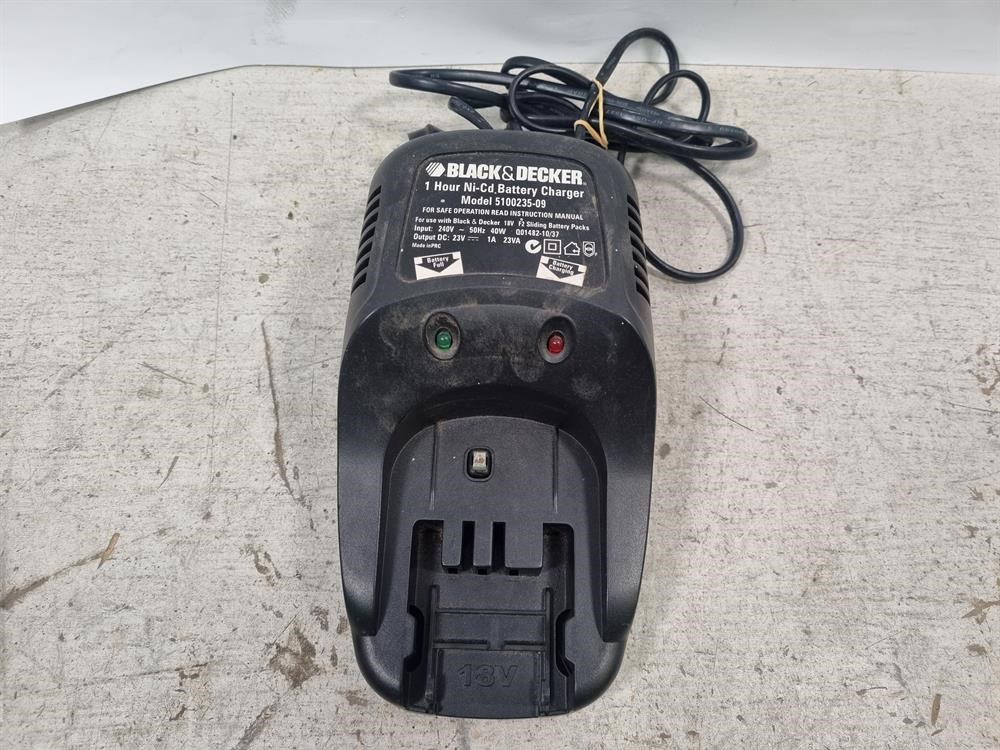 Black and decker online 18v slide battery charger