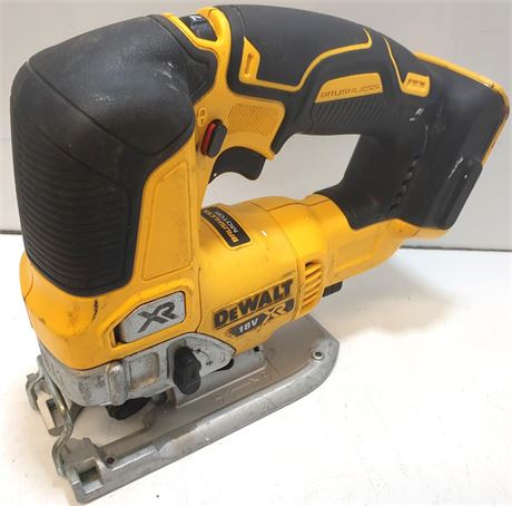 Cash Converters - Dewalt Jigsaw Kit BRUSHLESS 18V DCS334